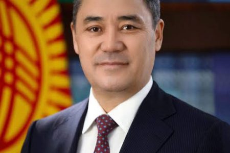 Кыргыз Республикасынын Президентинин Кара-Кыргыз автономиялуу облусунун 100 жылдыгына карата жарык көргөн 100 китептин бет ачар аземиндеги куттуктоо сөзү