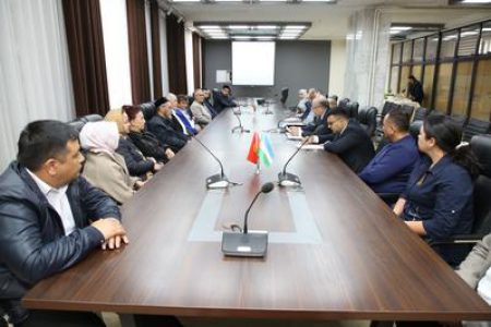 Алыкул Осмонов атындагы Улуттук китепканада өзбек тили күнү белгиленди