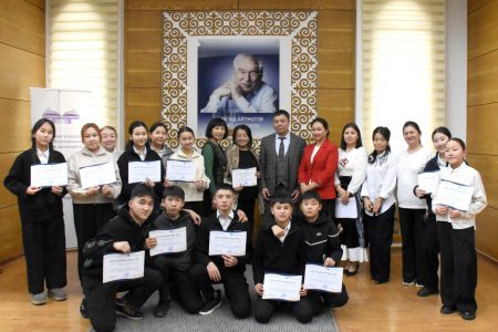 «Адабияттын алпы – Айтматов»