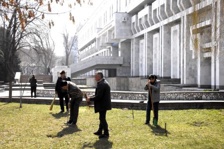 “Тазалык өмүргө гүл азык”